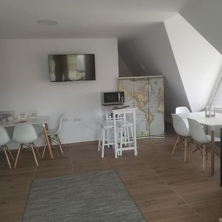 Autentic Adorabil Apartment Albestii Paminteni Eksteriør bilde