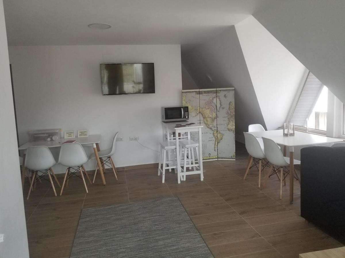 Autentic Adorabil Apartment Albestii Paminteni Eksteriør bilde