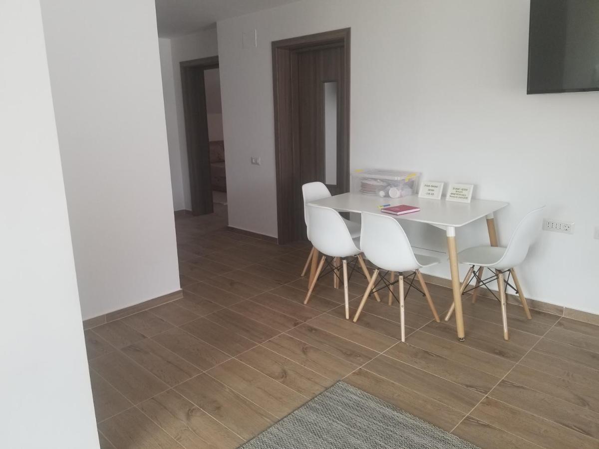 Autentic Adorabil Apartment Albestii Paminteni Eksteriør bilde