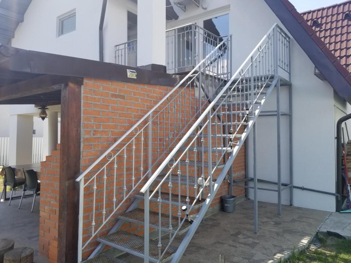 Autentic Adorabil Apartment Albestii Paminteni Eksteriør bilde